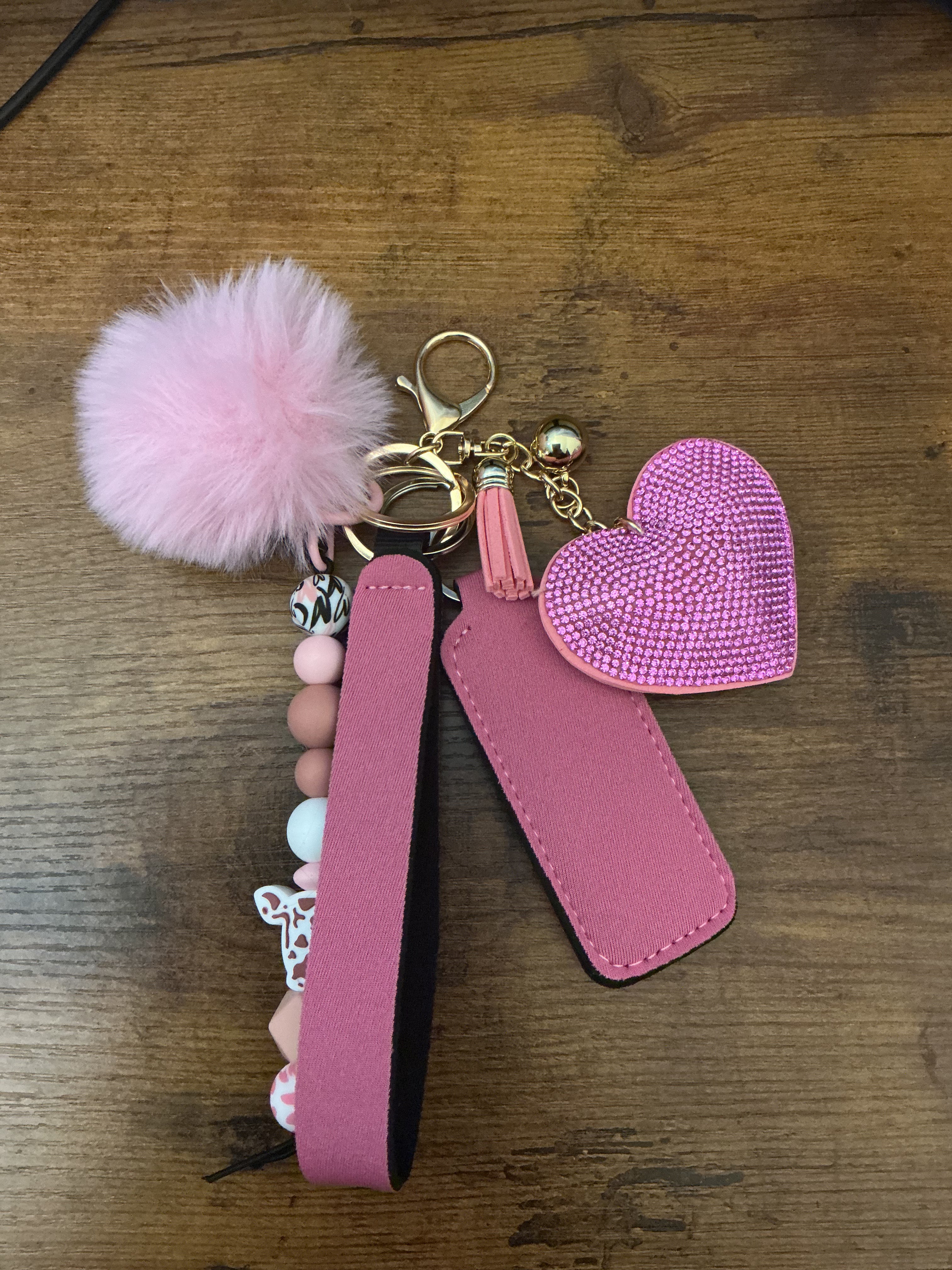 🤍 Custom Beaded Wristlet Keychains🖤