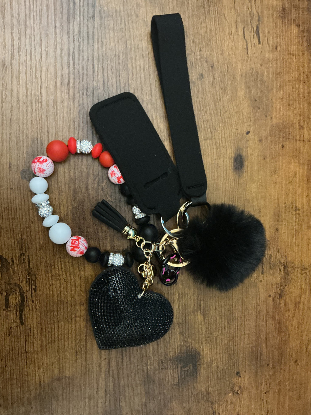 🤍 Custom Beaded Wristlet Keychains🖤