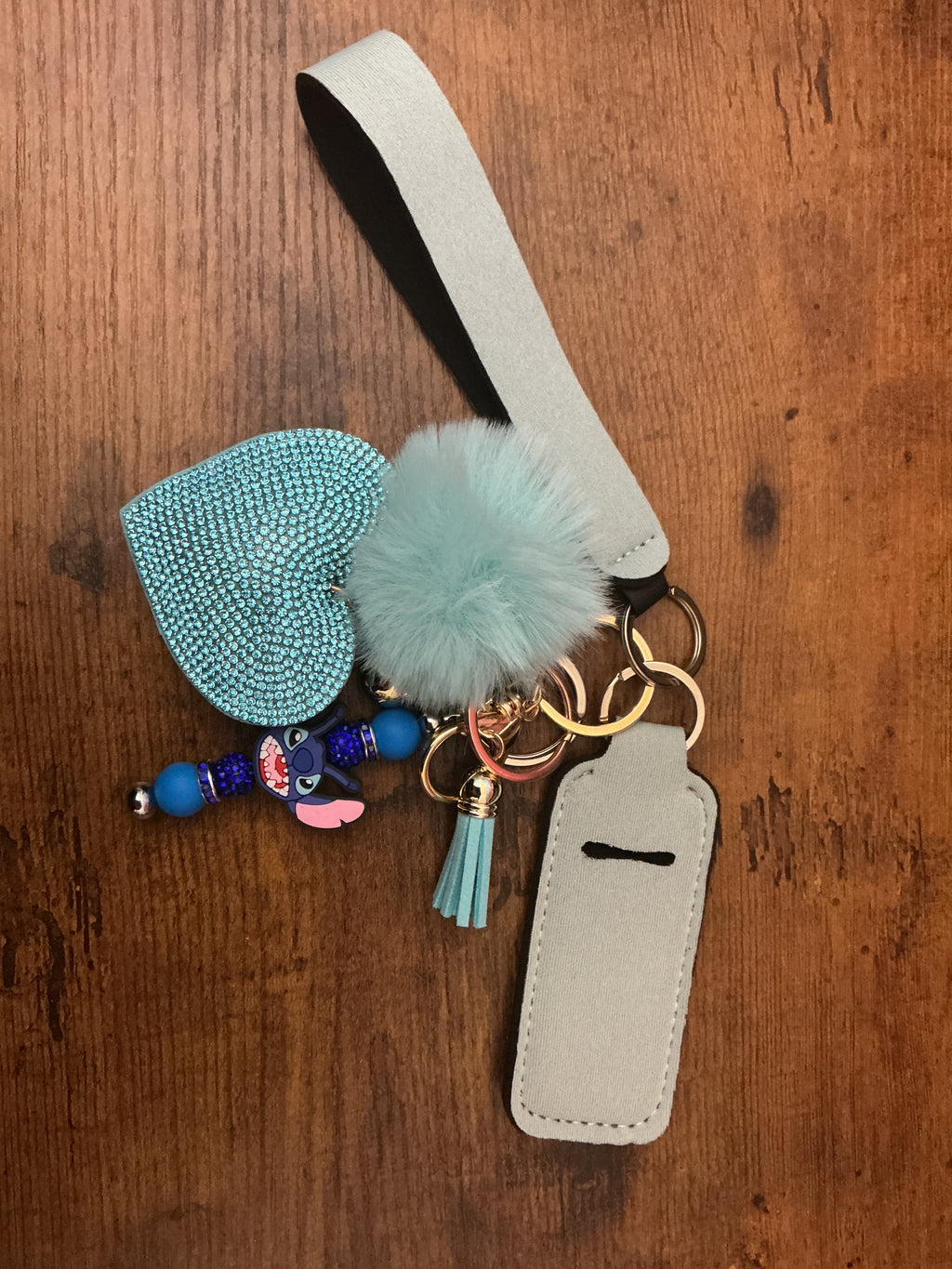 🤍 Custom Beaded Wristlet Keychains🖤