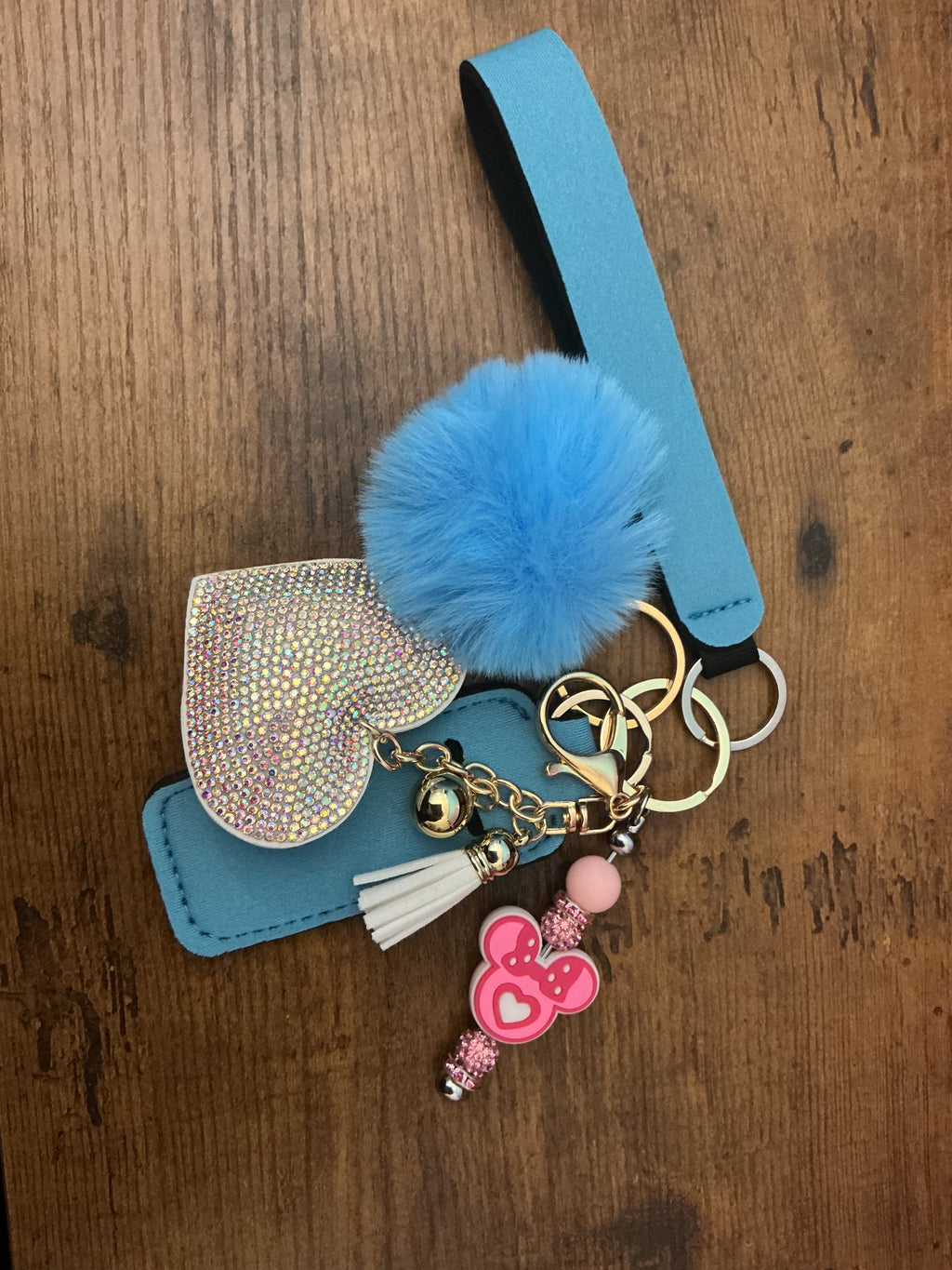 🤍 Custom Beaded Wristlet Keychains🖤