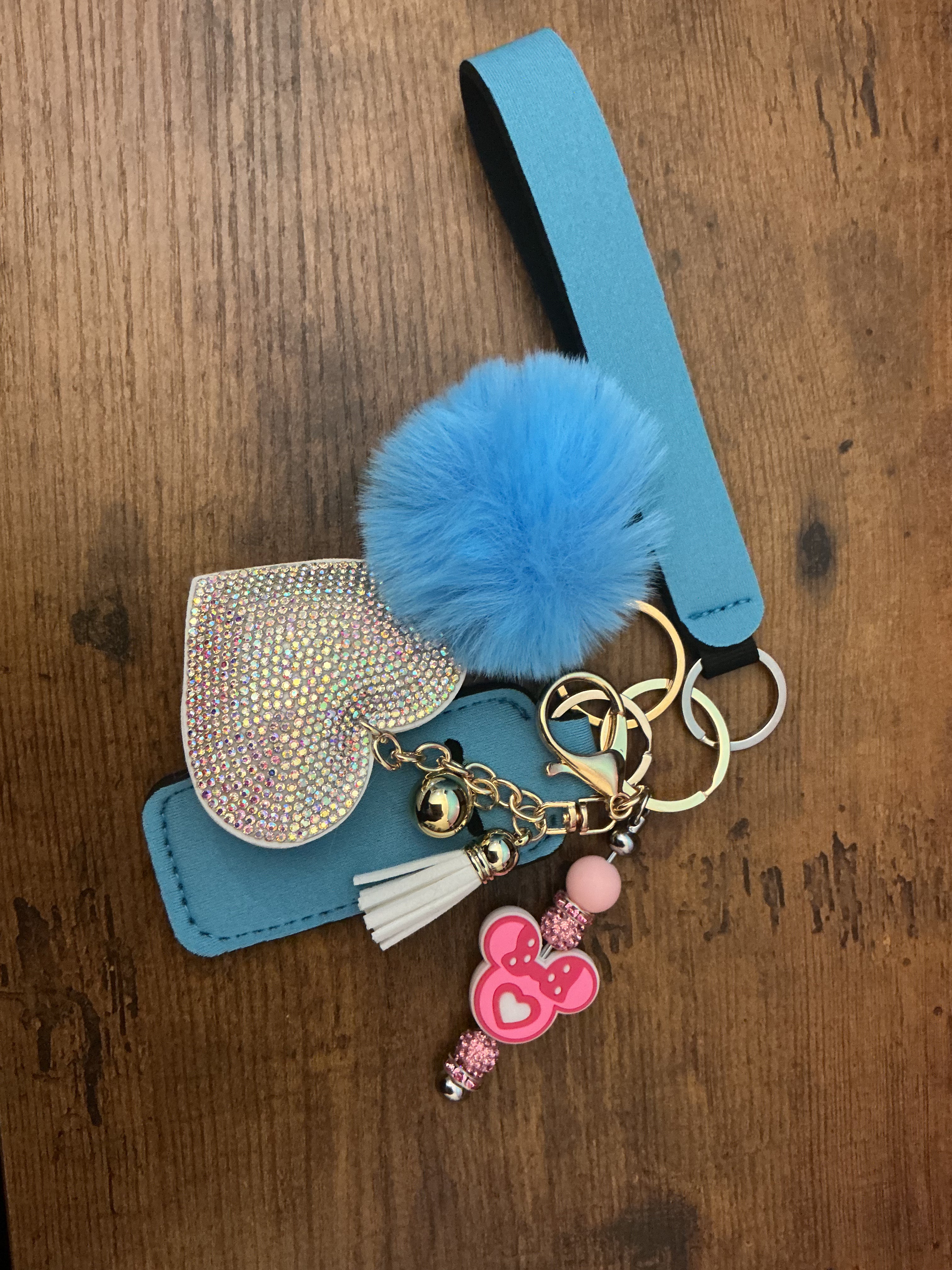 🤍 Custom Beaded Wristlet Keychains🖤